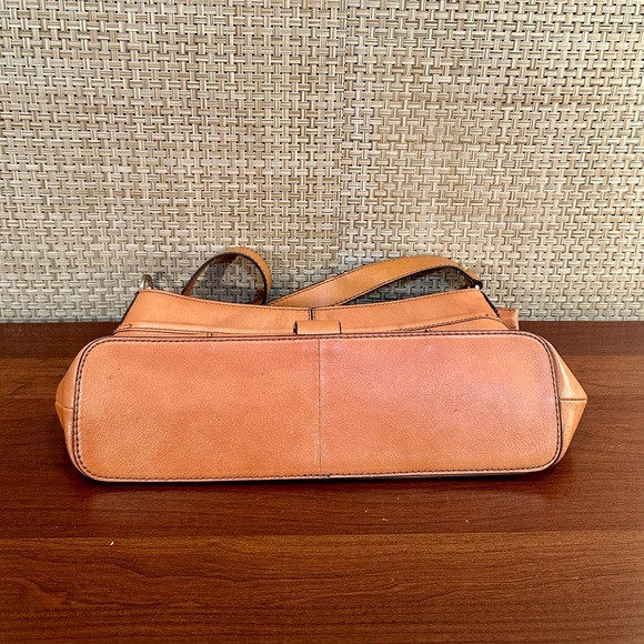 VTG 2000 Etienne Aigner Velden Core  Cognac Leather Compartment Shoulder Bag - Picture 13 of 15